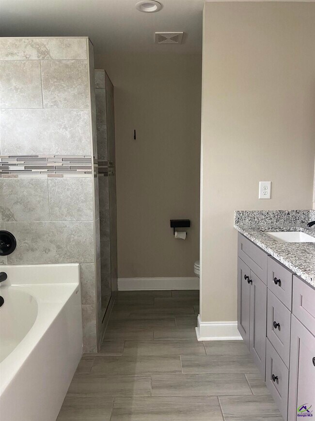 Building Photo - 315 Lasso Drive