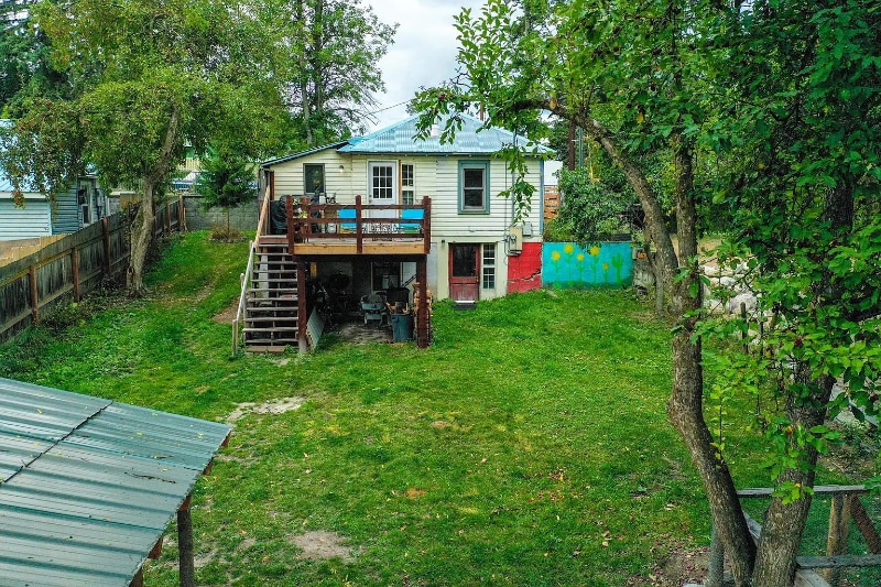 Building Photo - 583 Baker Ave