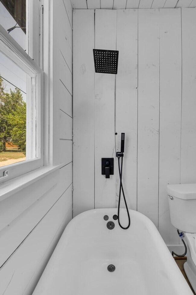 Building Photo - Cozy 1 BD 1 BA in Waco - Near Cameron Park