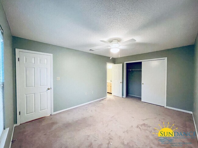 Building Photo - 606 Emerald Ln