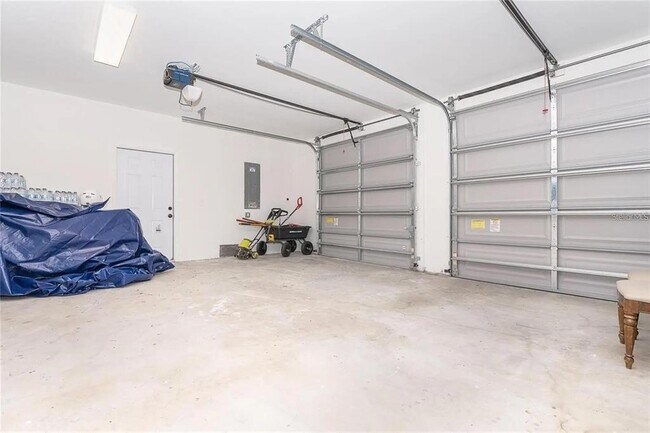 Building Photo - 8167 Dittmar St