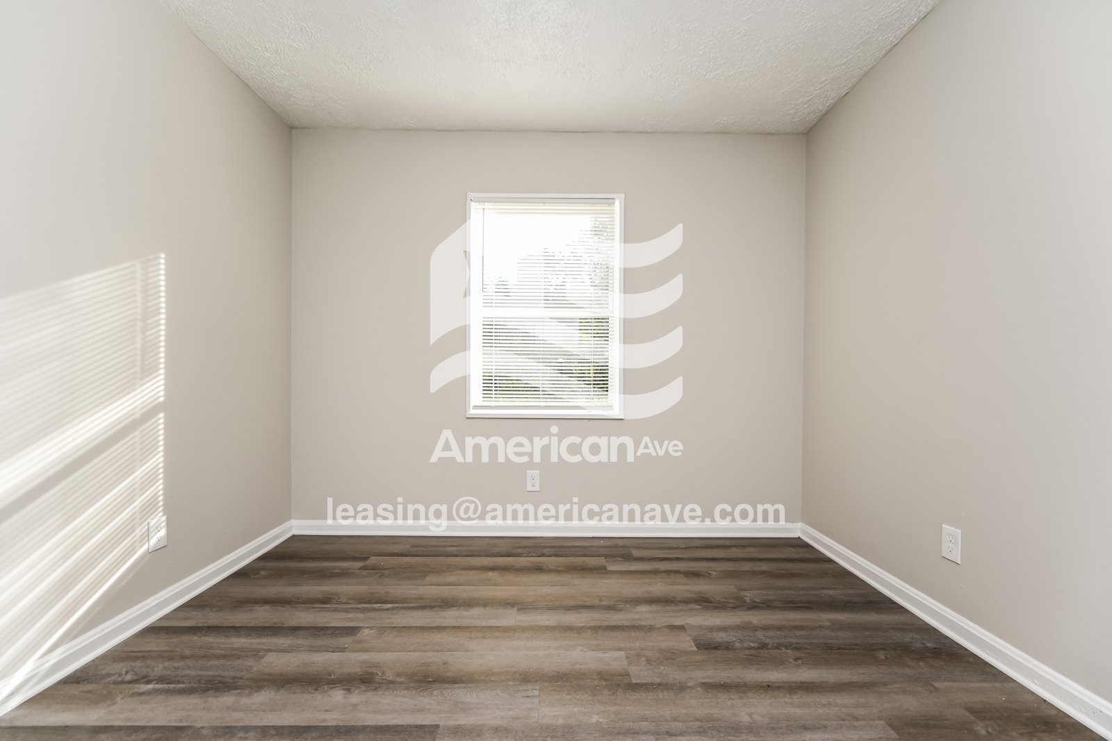 Building Photo - 119 Astor St