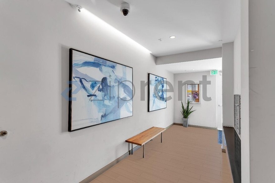 Building Photo - 52 Innes Ct