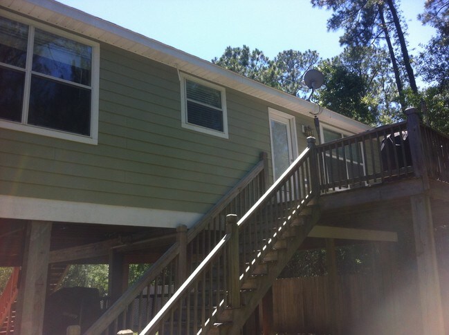 Rear Door w/deck - 6220 W Desoto St