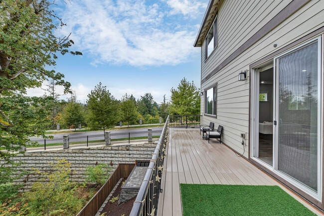 Building Photo - 15080 NW Legend Trail Pl