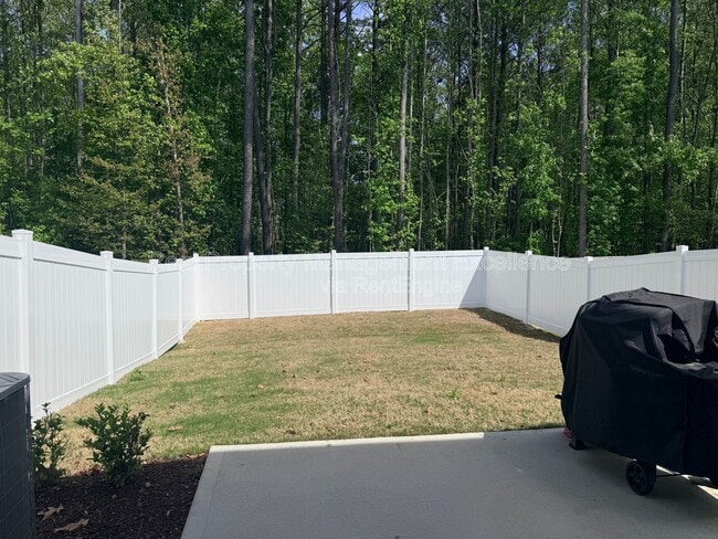 Building Photo - 540 Barrington Row Ave