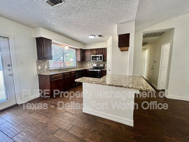 Building Photo - 2626 Bennington Ct
