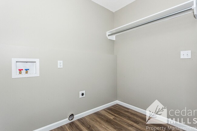 Building Photo - Brand new 2 Bedroom in Central Wichita!