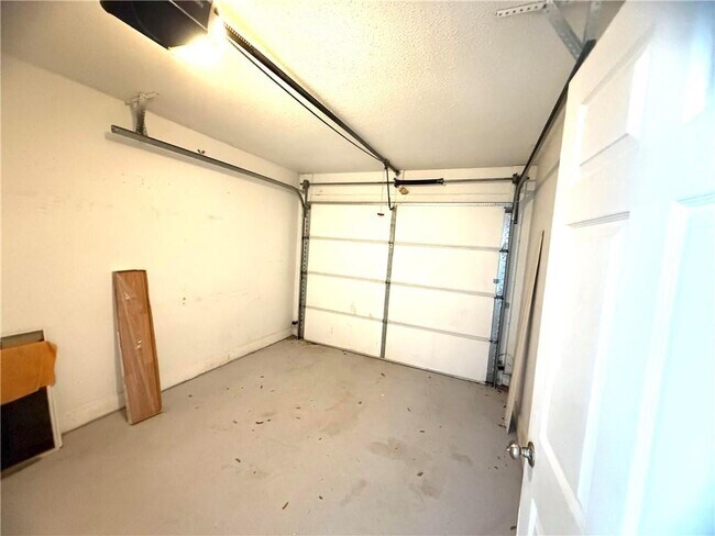Building Photo - 106 Northchase Ct