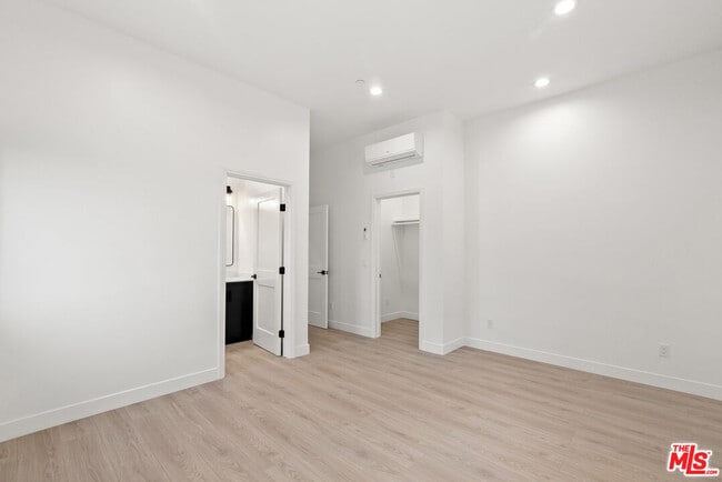 Building Photo - 8931 Hubbard St