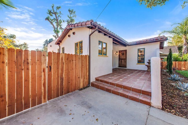 Front Entrance - 100 W Tremont St