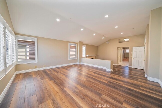 Building Photo - 9531 Montanza Way