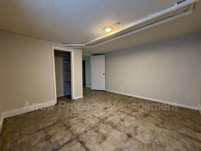 Building Photo - 1979 South St