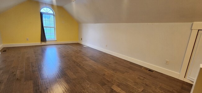 Building Photo - 8105 Alamosa Ln