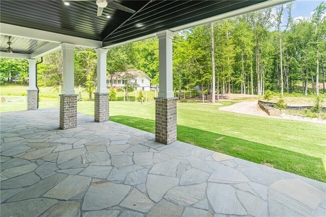 Building Photo - 140 Maranatha Trail