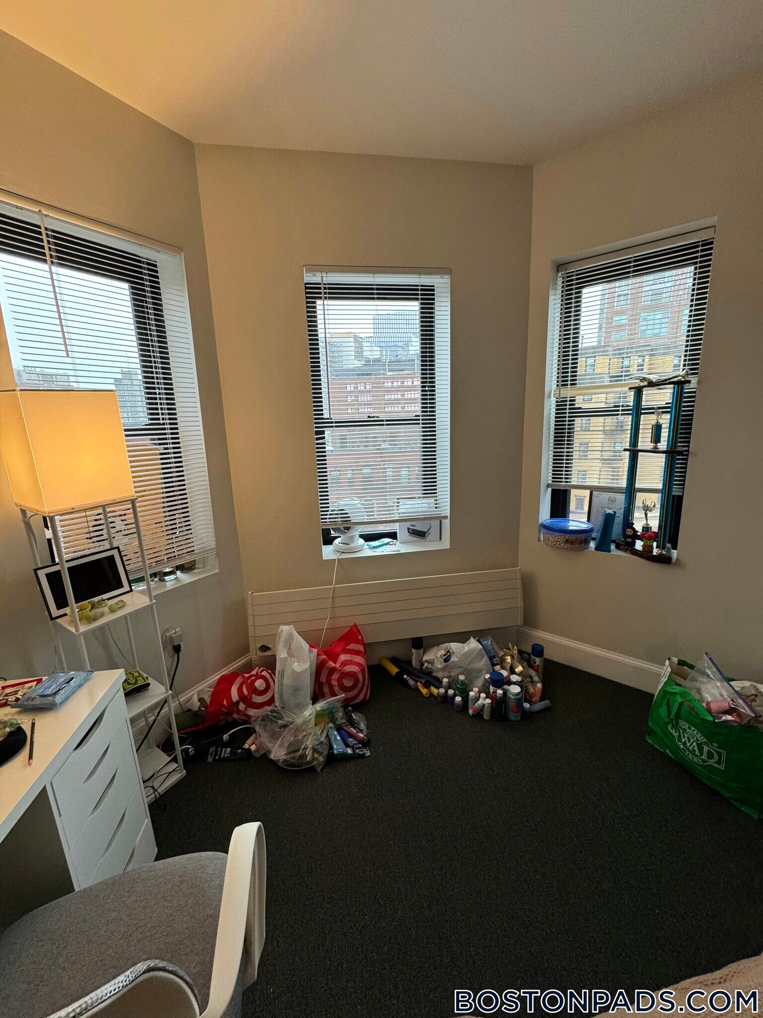 Building Photo - 829 Beacon St