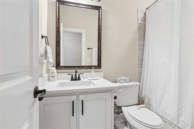 Building Photo - 3801 Mesa Verde Dr