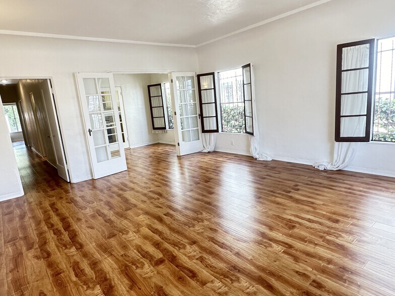 Building Photo - 1607 S Sierra Bonita Ave