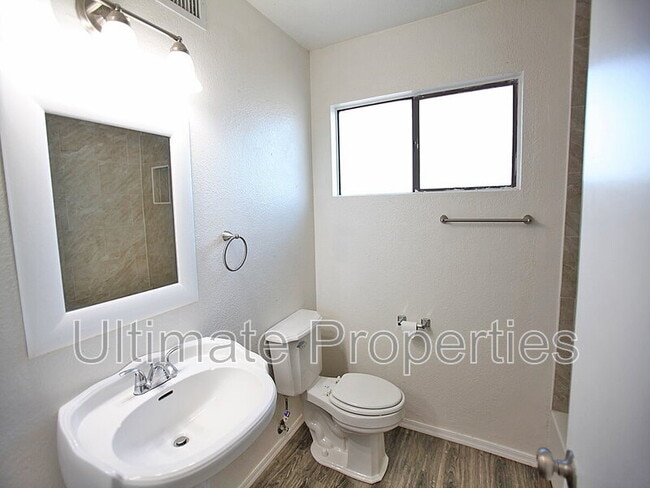 Building Photo - 18205 N 87th Dr