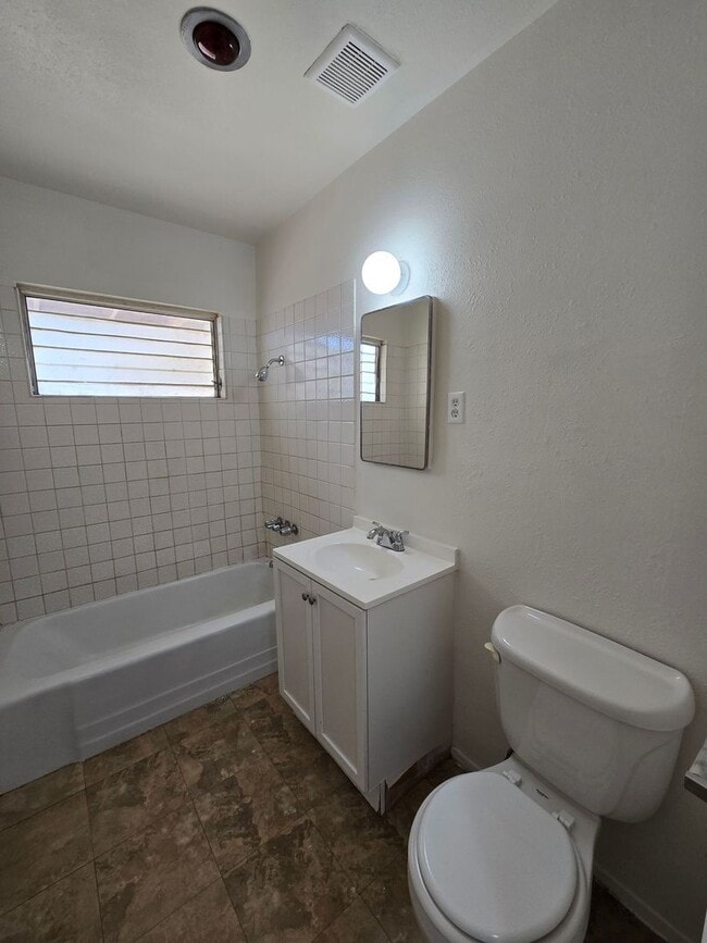 Building Photo - 6212 Abronia Ave