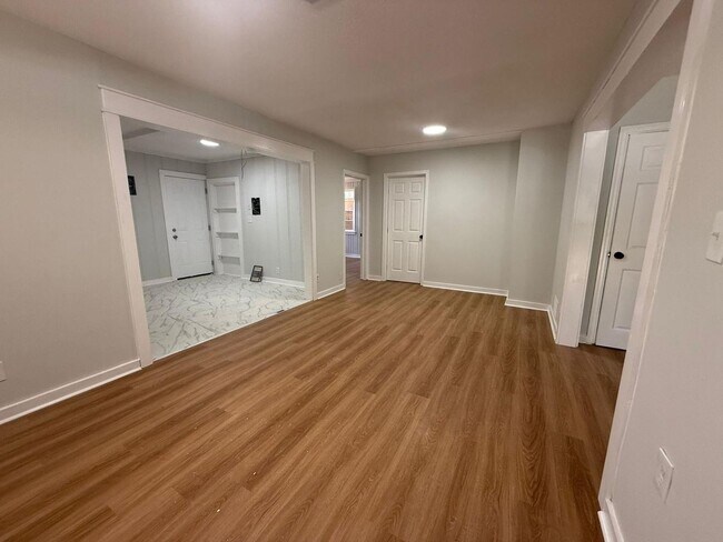 Building Photo - For Rent! 3 Bedroom Home!