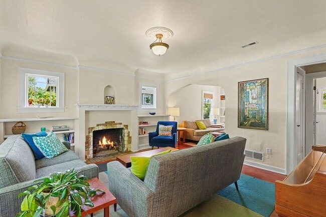 Building Photo - 351 NW 84th St