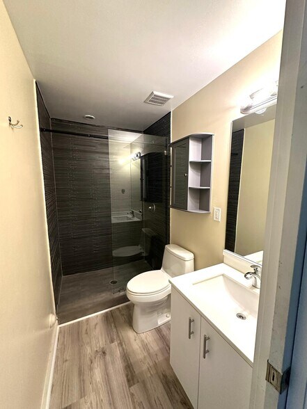 2nd bathroom - 820 15th St