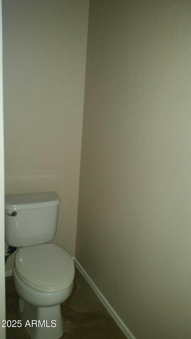 Building Photo - 6919 S 50th Dr