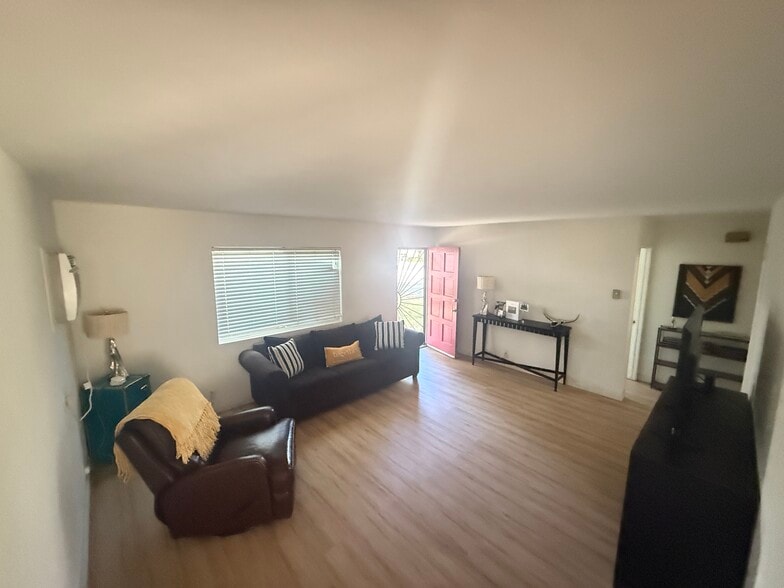 Building Photo - 2524 Erskine Creek Rd