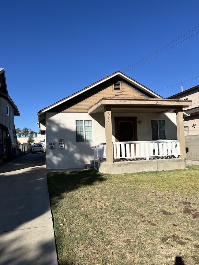 Building Photo - 621 S Sierra Vista Ave