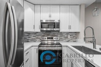 Building Photo - 2236 River Run Dr