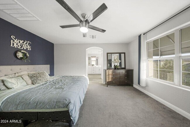 Building Photo - STUNNING 5 BEDROOM WITH LOFT & BONUS ROOM 3.5 BATH IN EASTMARK MESA COMMUNITY 2,655 SQ FT