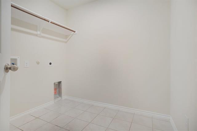 Building Photo - 2328 Stefani St