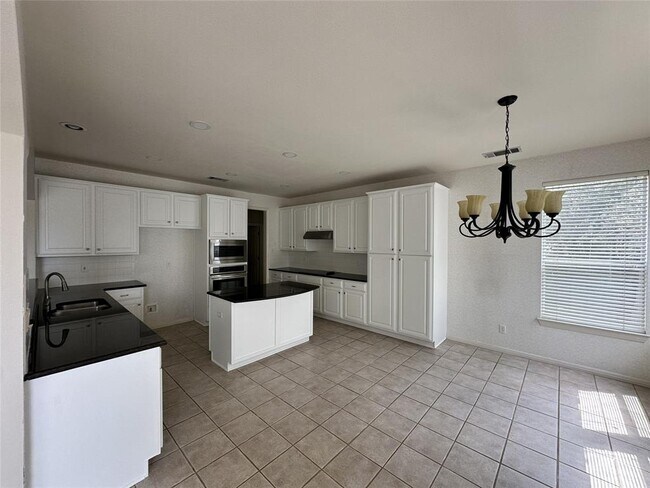 Building Photo - 9405 Ashton Ridge