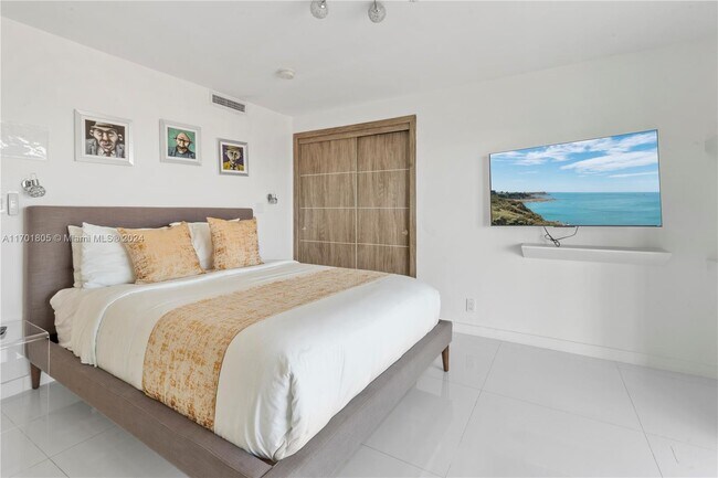 Building Photo - TREASURE ISLAND