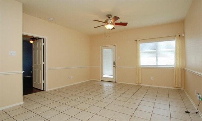 Building Photo - 3902 Mossy Pl Ln