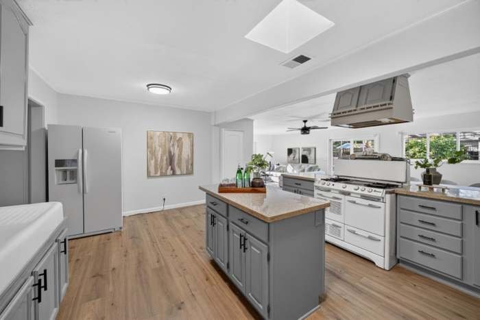 Building Photo - 333 Madrone St