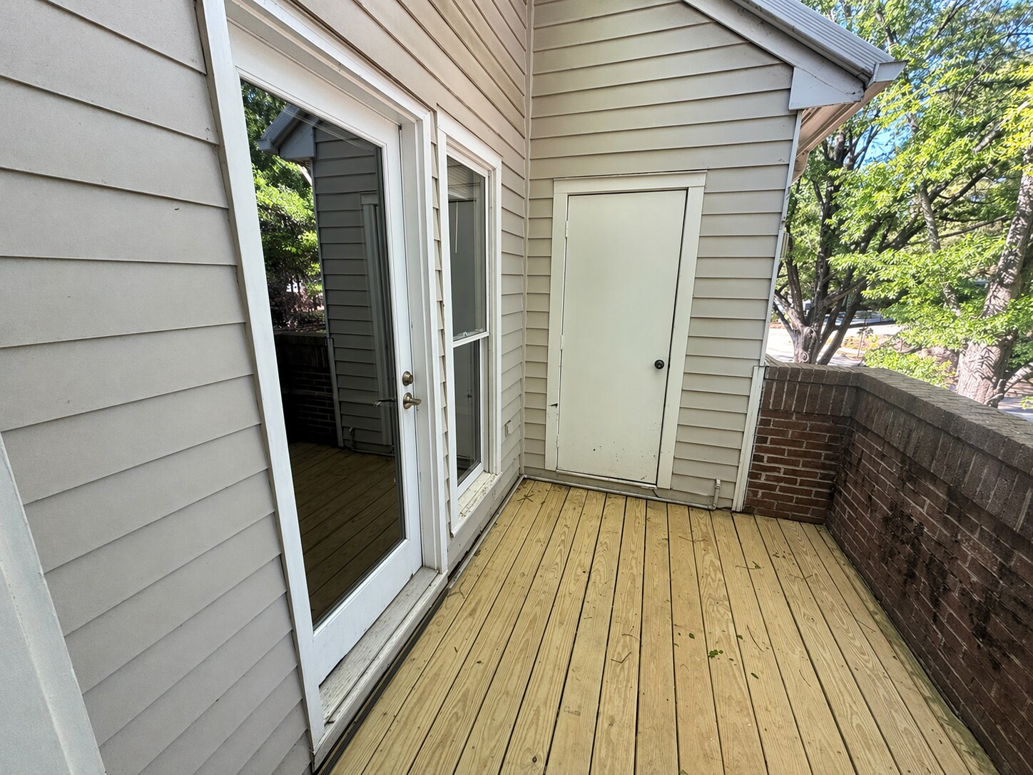 Building Photo - 1062 Washington St