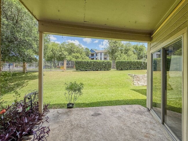 Building Photo - 2450 Wickersham Ln