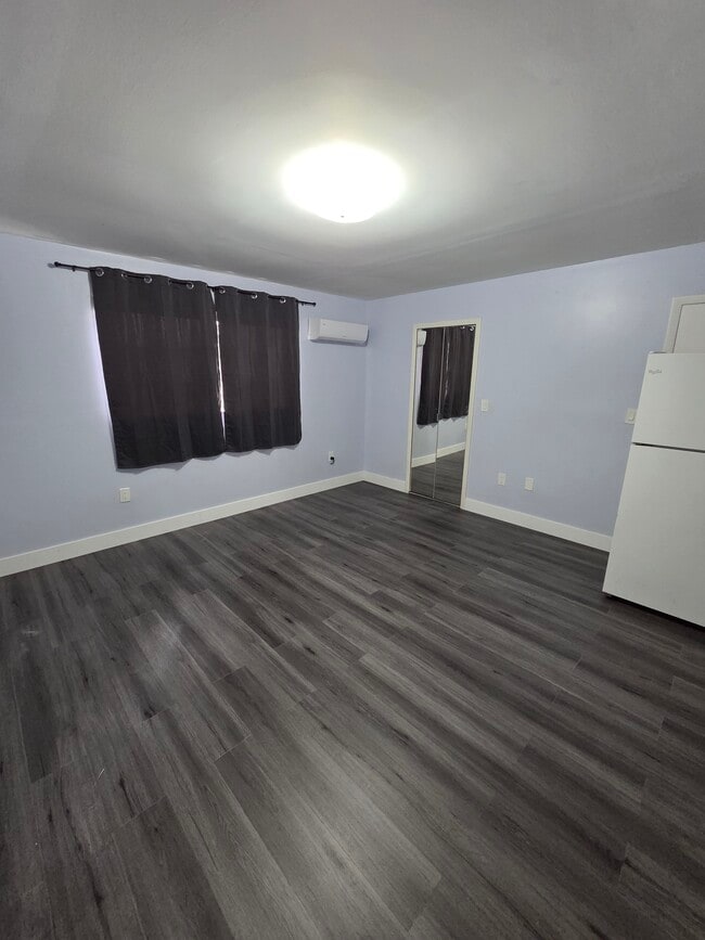 Building Photo - 12512 SW 26th St