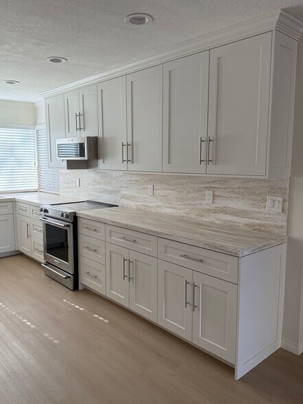 Building Photo - 6624 Trilby Ct