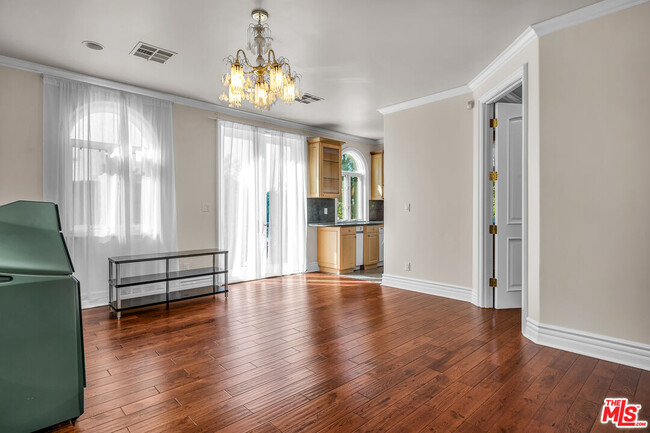 Building Photo - 11244 Briarcliff Ln