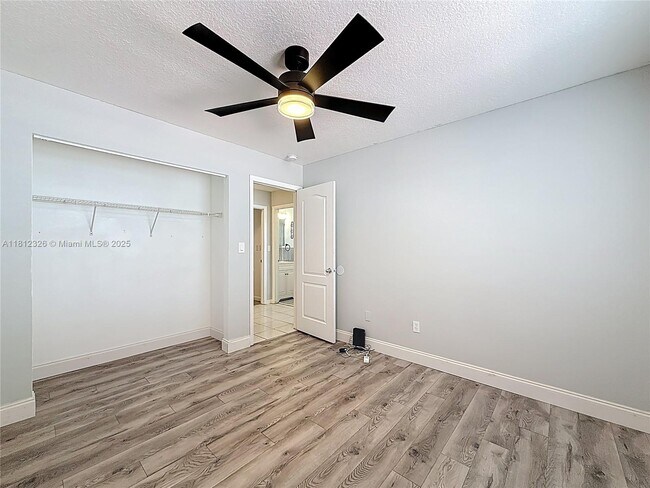 Building Photo - 17372 NW 76th Ct