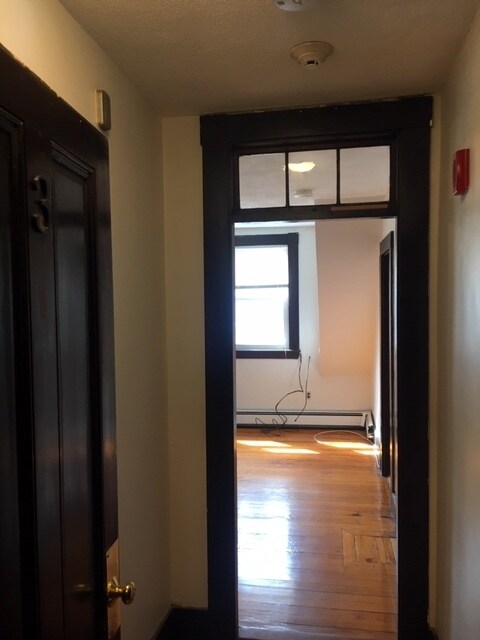 Building Photo - 159 Brown St
