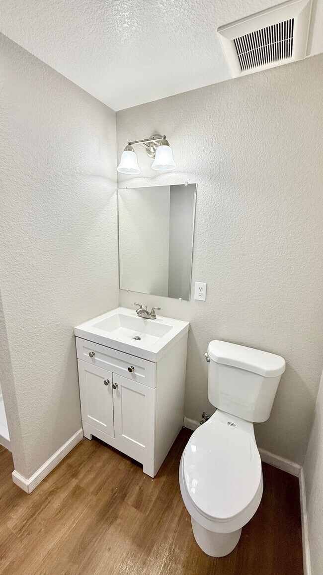 FullSizeRender (13) 2 - Table Mountain Townhomes