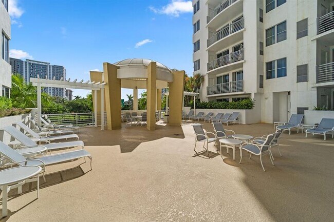 Building Photo - 1830 Radius Dr