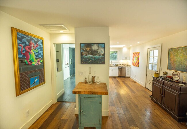 Building Photo - 30 Barranca Rd