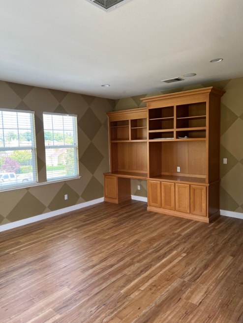 Building Photo - 8520 Kern Ave