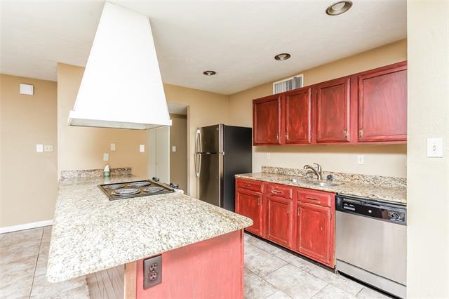 Building Photo - 6932 Sandstone Ct