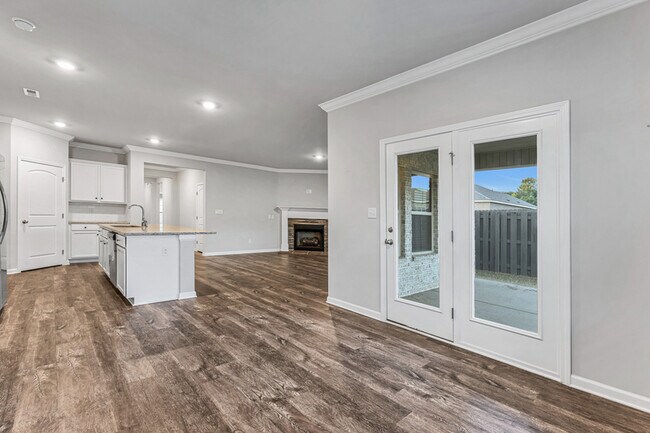 Building Photo - 303 Ivyleaf Dr